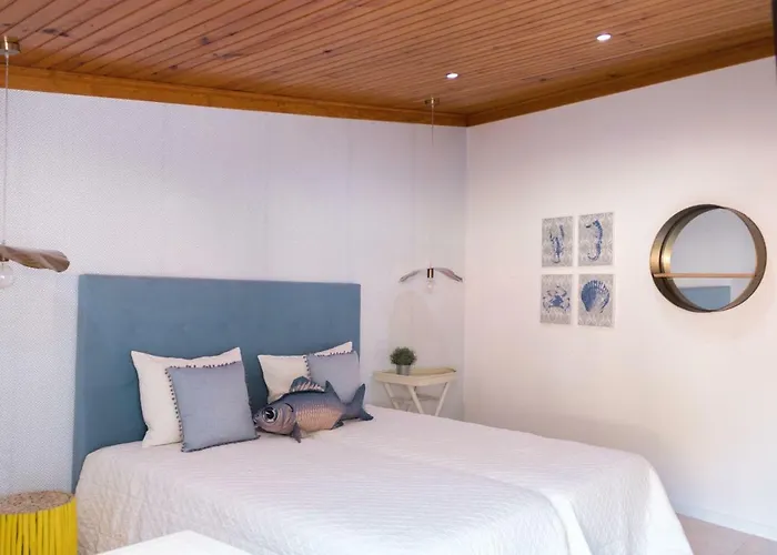 Northspot בית הארחה 4*