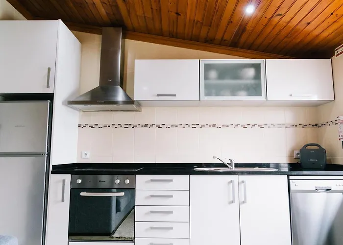 Northspot בית הארחה 4*